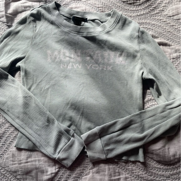 beautiful mint green blouse, casual, long sleeve - Picture 1 of 2